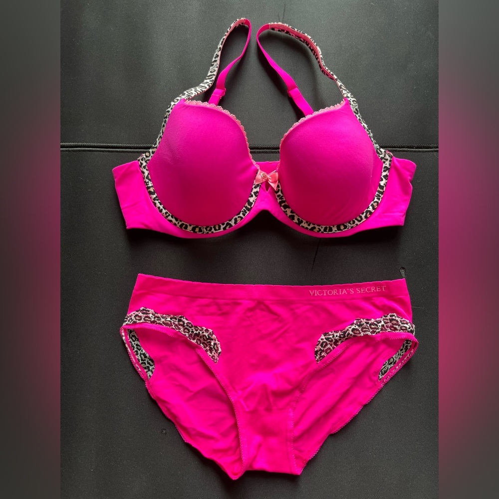 Victoria’s Secret Bra & Panties Set